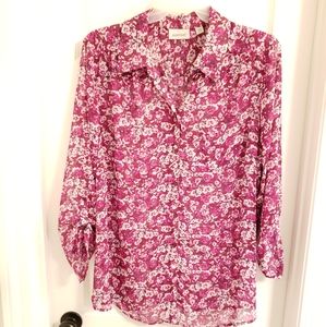 Avenue blouse Paisley flowers light weight size24